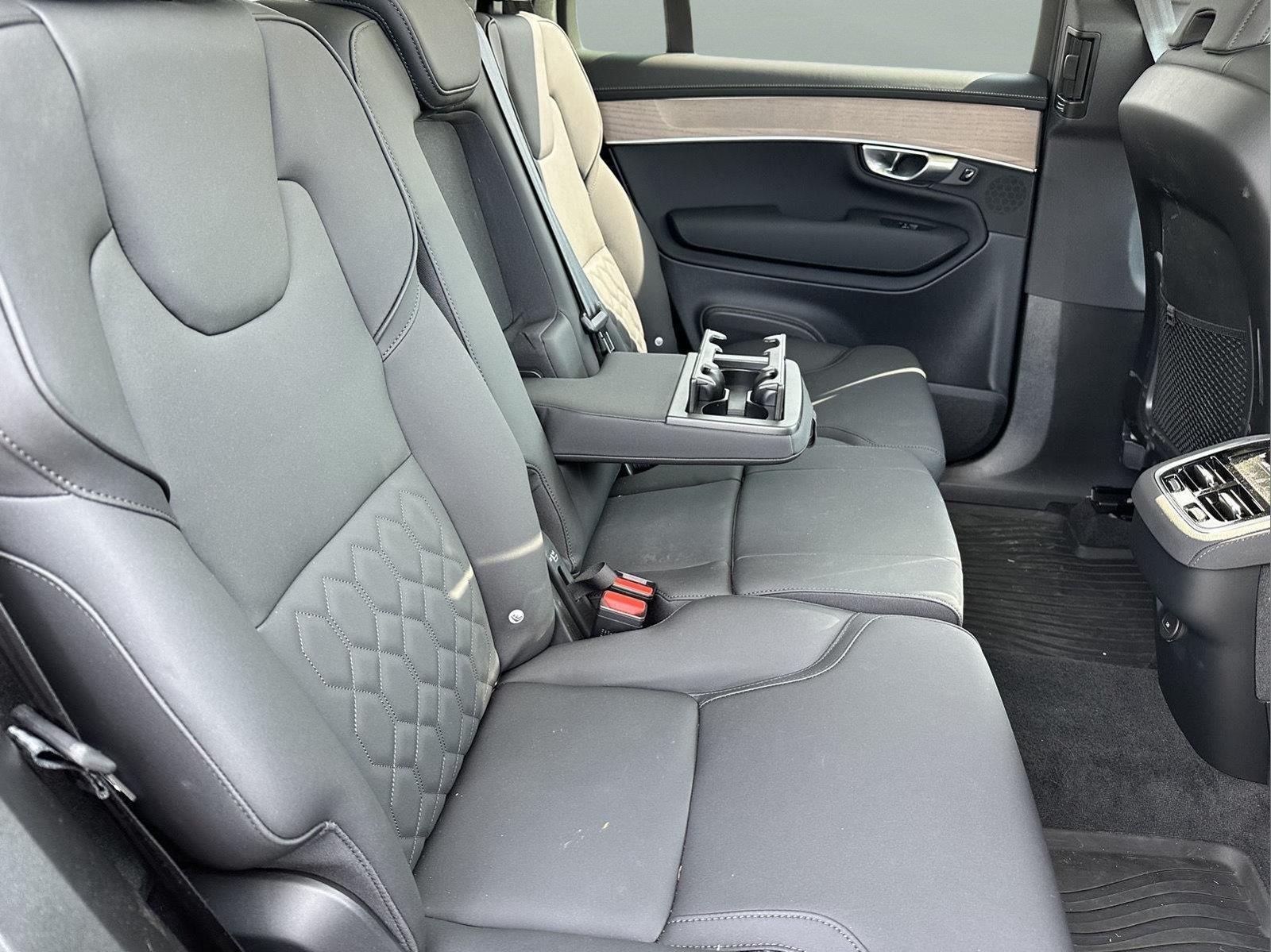 2026 Volvo XC90 Plus - Photo 19