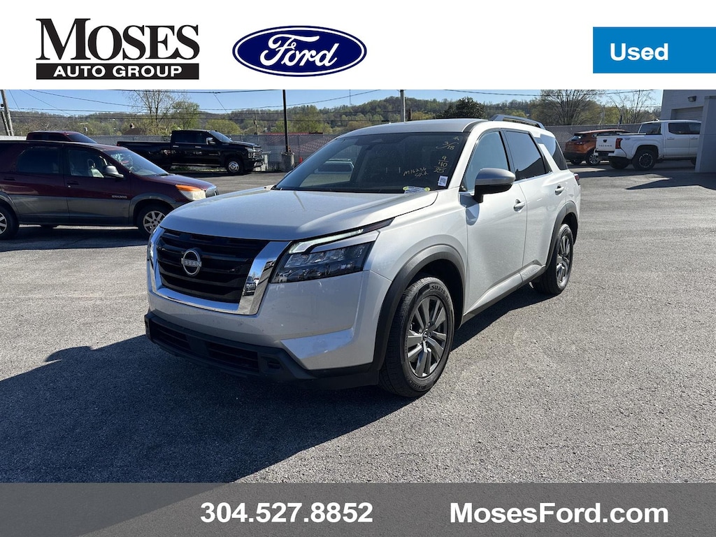 Used 2025 Nissan Pathfinder SV SUV