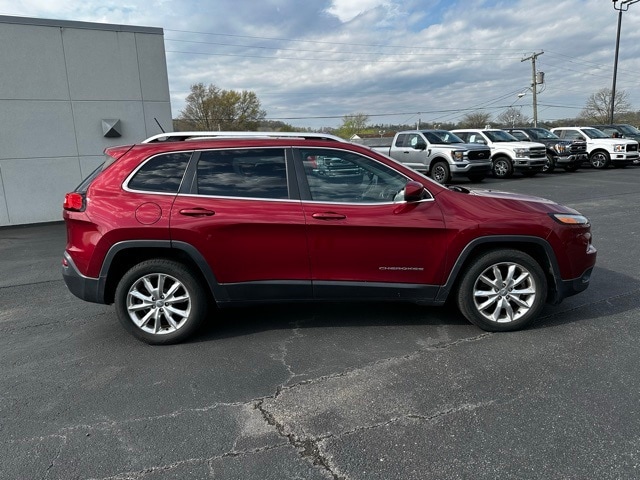 Used 2014 Jeep Cherokee Limited with VIN 1C4PJLDS0EW241344 for sale in Saint Albans, WV