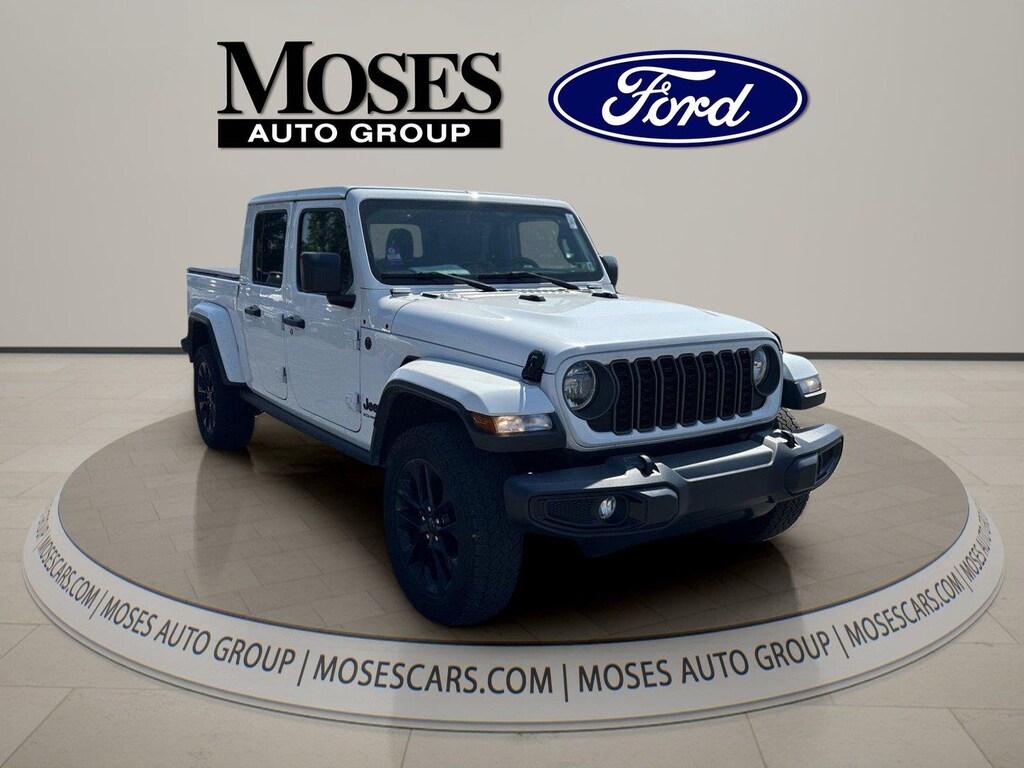 Used 2024 Jeep Gladiator Nighthawk Truck
