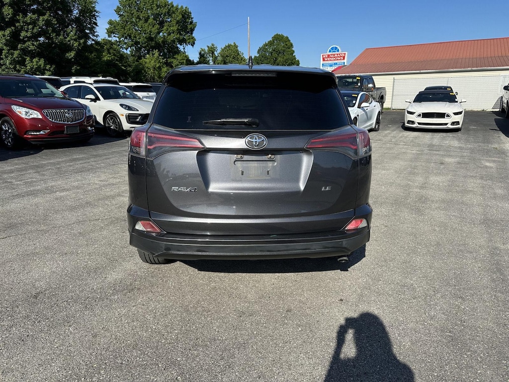 Used 2018 Toyota RAV4 LE SUV