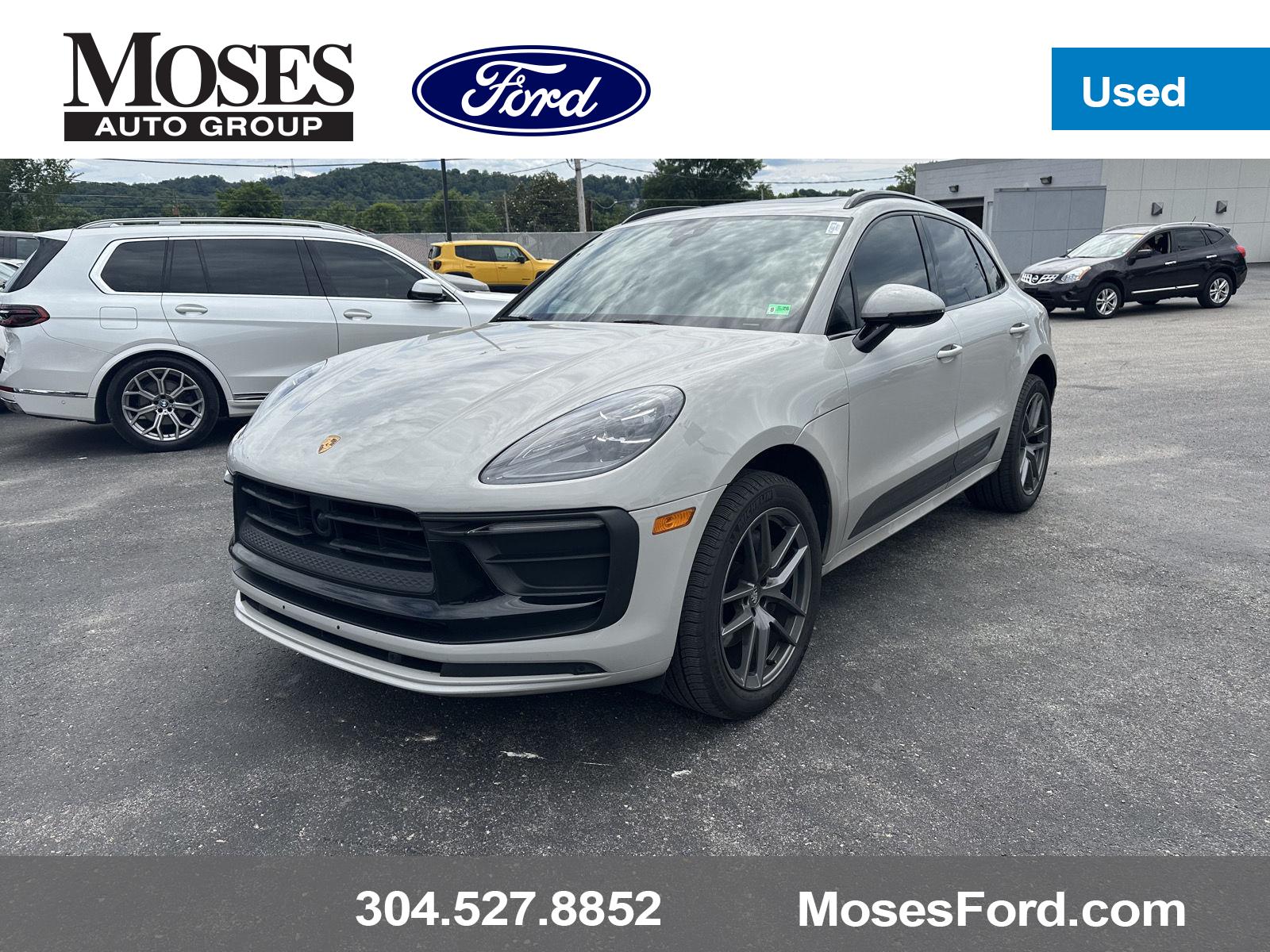 2025 Porsche Macan T's photo