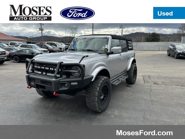 2021 Ford Bronco 4-Door Outer Banks's photo
