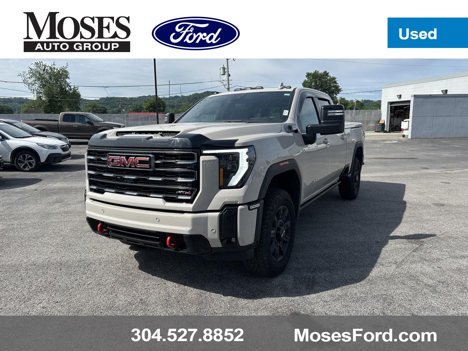 2026 GMC Sierra 4WD Crew Cab Standard Box AT4's photo