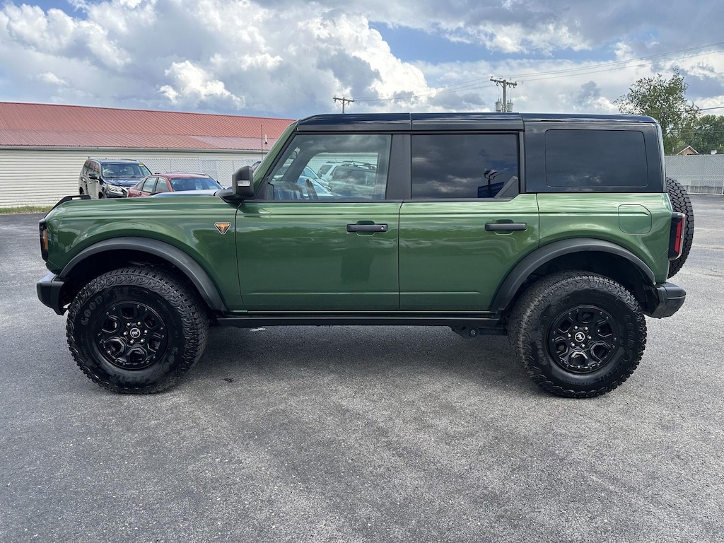 Used 2025 Ford Bronco Badlands SUV