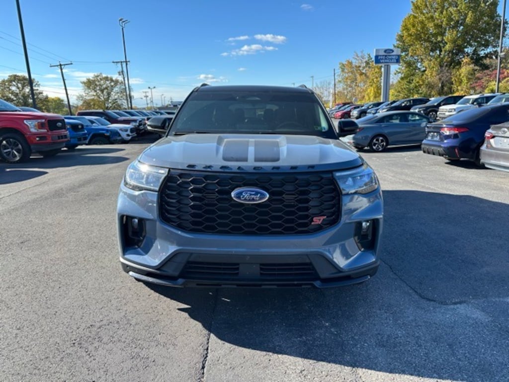Used 2025 Ford Explorer ST SUV