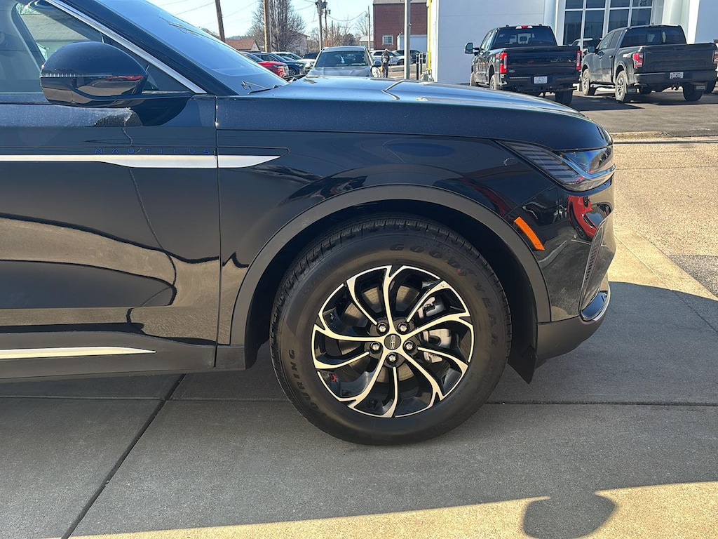 New 2026 Lincoln Nautilus Premiere SUV