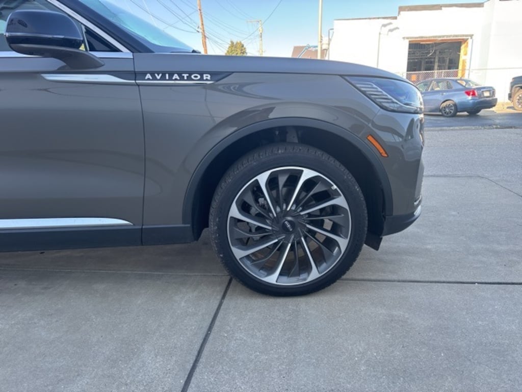 New 2025 Lincoln Aviator Reserve SUV