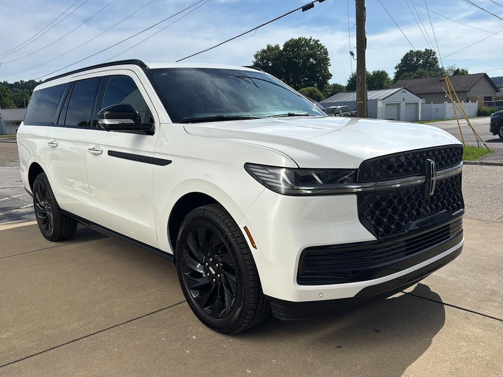 New 2026 Lincoln Navigator L Reserve SUV