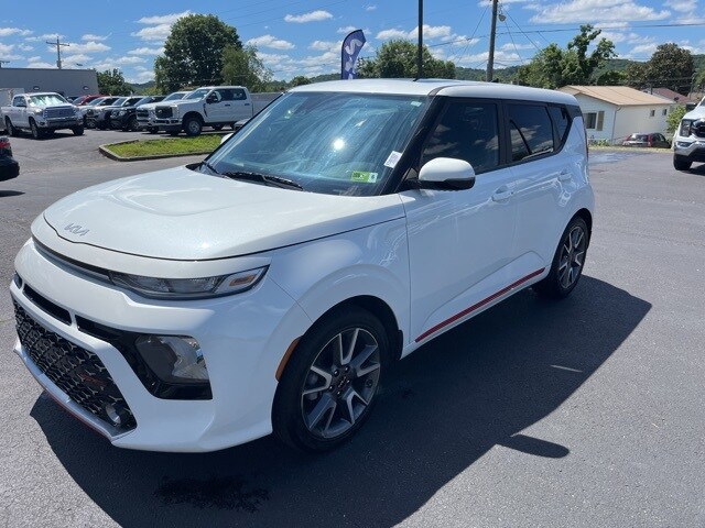 Used 2022 Kia Soul GT-Line with VIN KNDJ63AU6N7165877 for sale in Saint Albans, WV