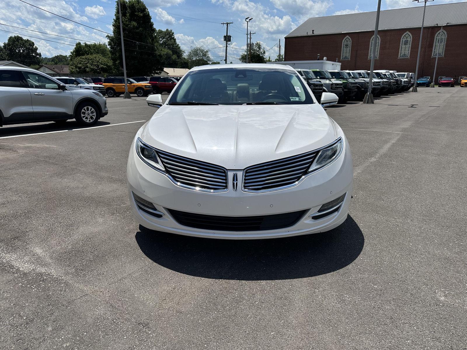 Used 2016 Lincoln MKZ Base with VIN 3LN6L2J92GR629839 for sale in Saint Albans, WV