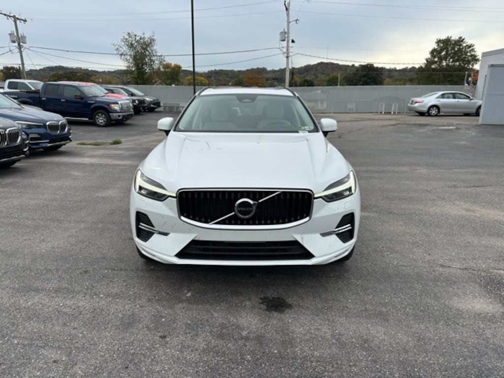 Used 2023 Volvo XC60 B5 Core SUV