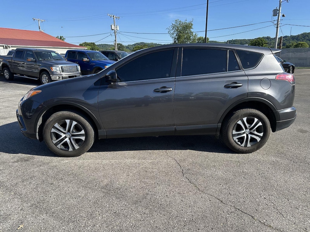 Used 2018 Toyota RAV4 LE SUV