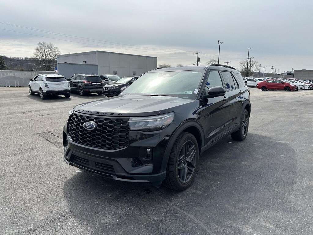 Certified 2025 Ford Explorer ST-Line SUV