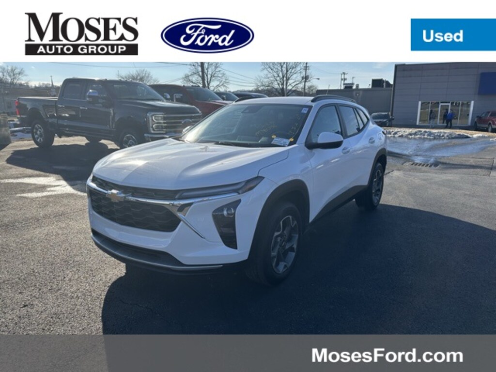 Used 2025 Chevrolet Trax LT SUV