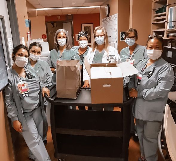 Loma Linda Nurses receiving lunch from Olive Garden