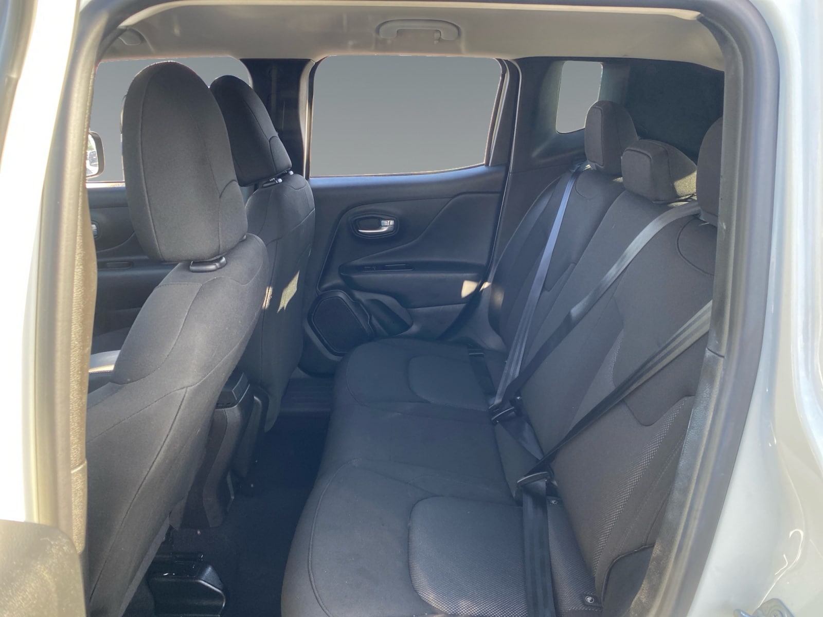 2023 Jeep Renegade Latitude - Photo 13