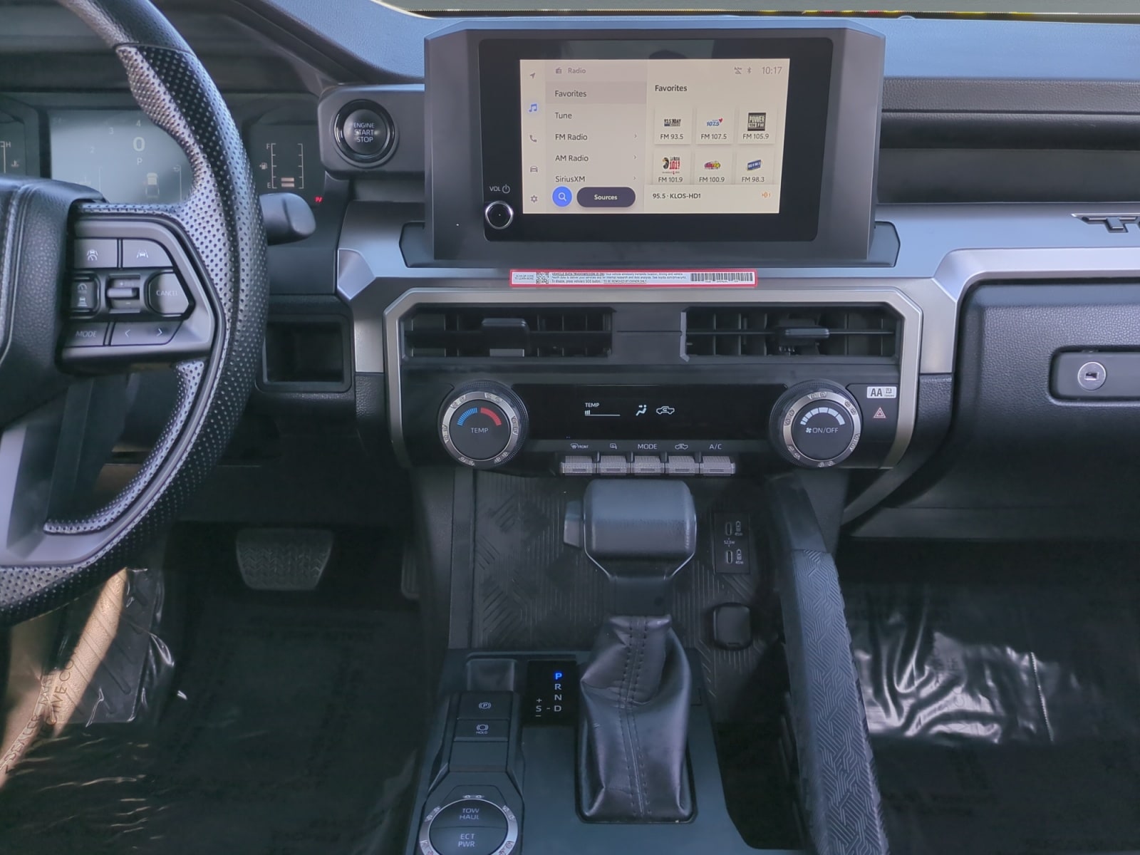 2025 Toyota Tacoma SR5 - Photo 11