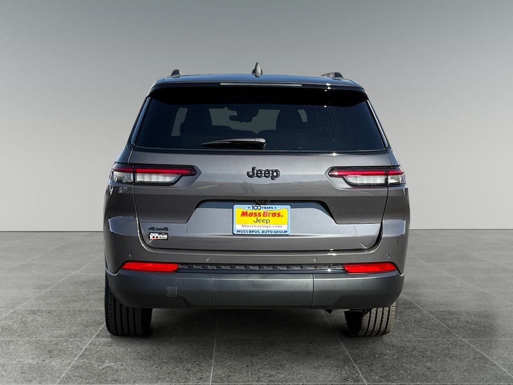 New 2025 Jeep Grand Cherokee L Laredo Sport Utility