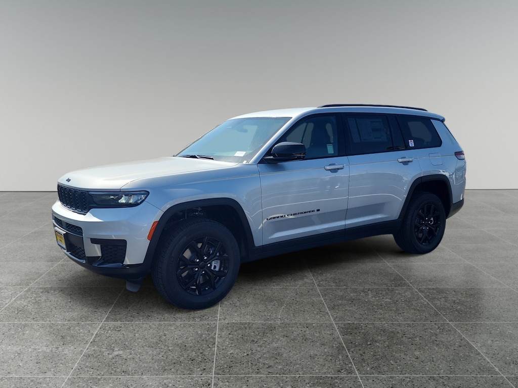 New 2025 Jeep Grand Cherokee L Laredo Sport Utility