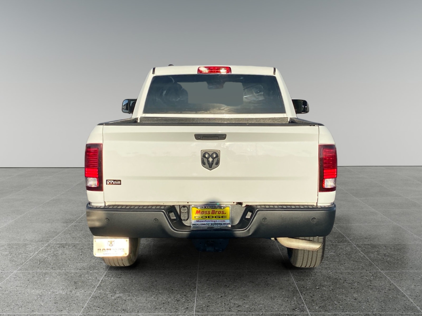 2021 Ram 1500 Classic SLT photo 4