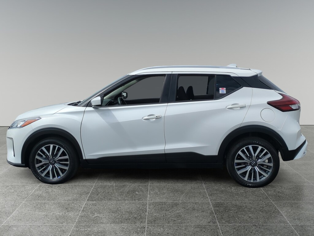 Used 2024 Nissan Kicks SV SUV
