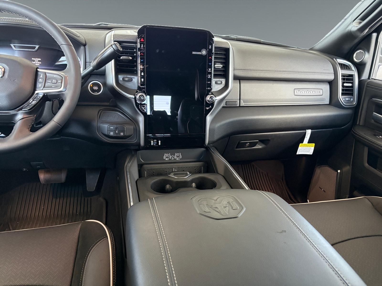 2025 RAM 2500 Laramie - Photo 11
