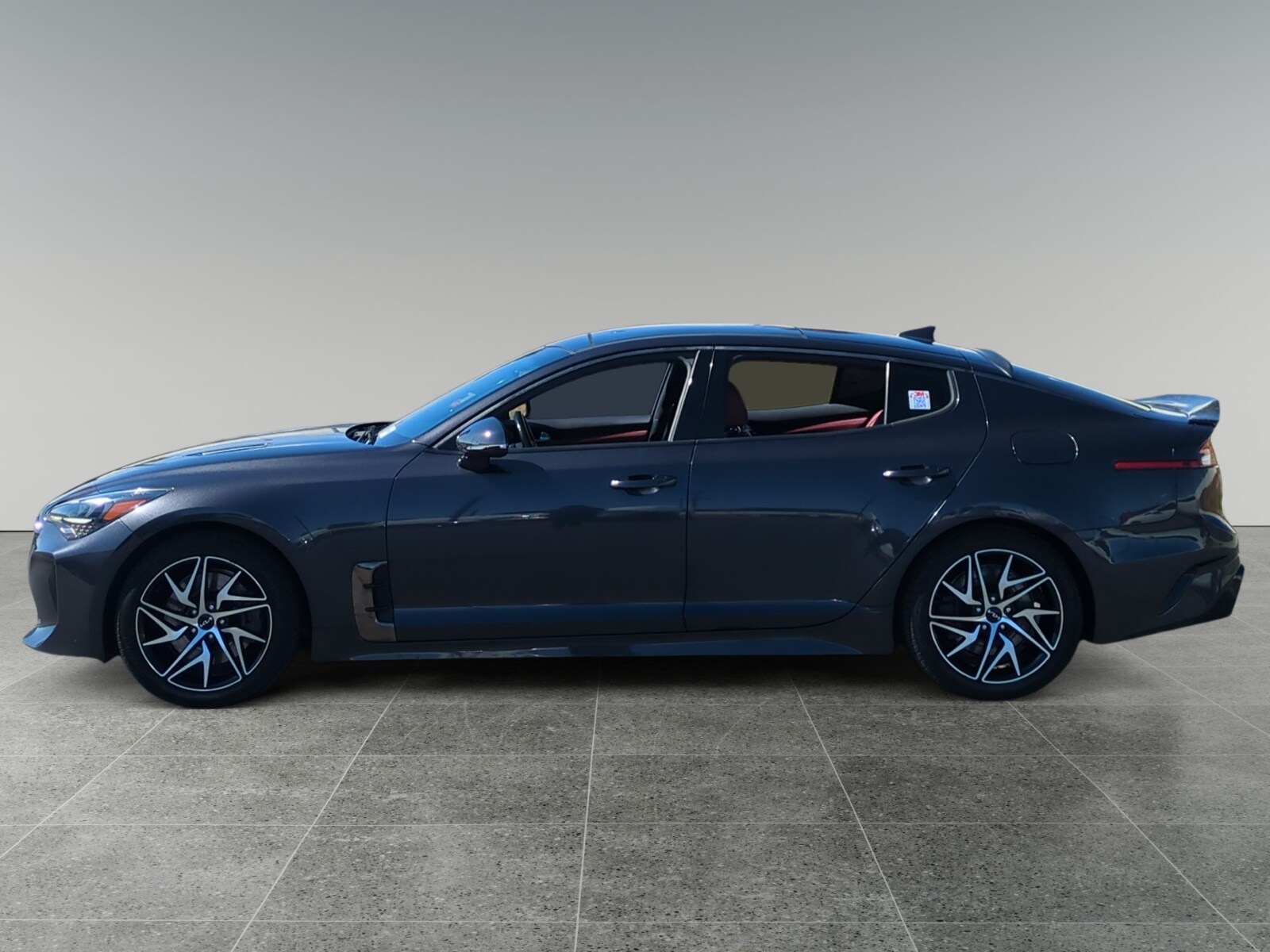 2022 Kia Stinger GT-Line photo 2