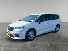 2026 Chrysler Pacifica Select Passenger Van