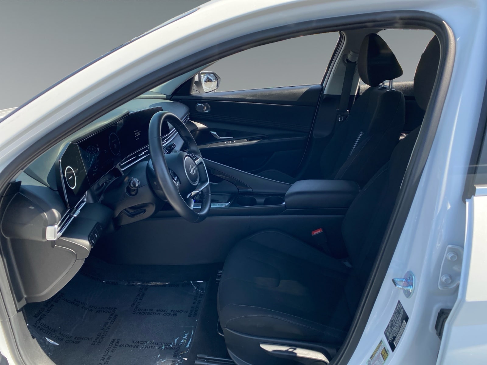 2025 Hyundai Elantra SEL - Photo 9