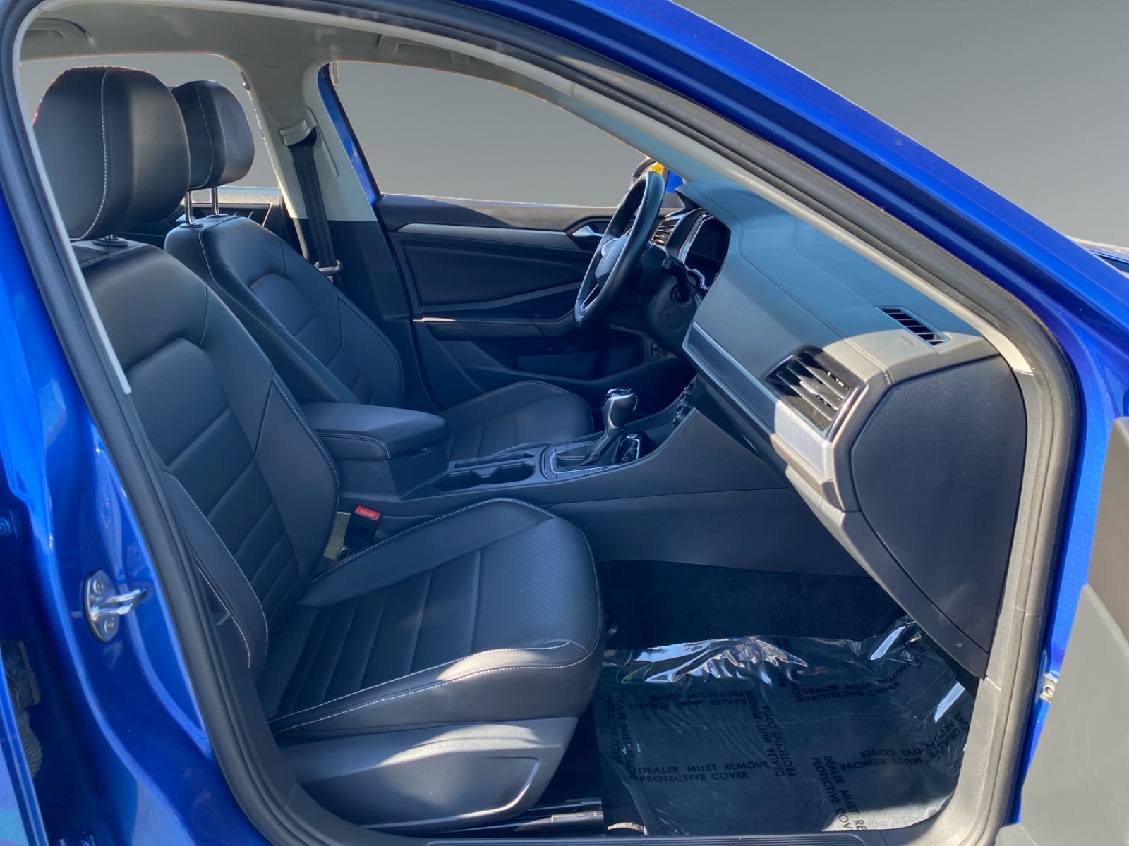 2024 Volkswagen Jetta SE - Photo 15