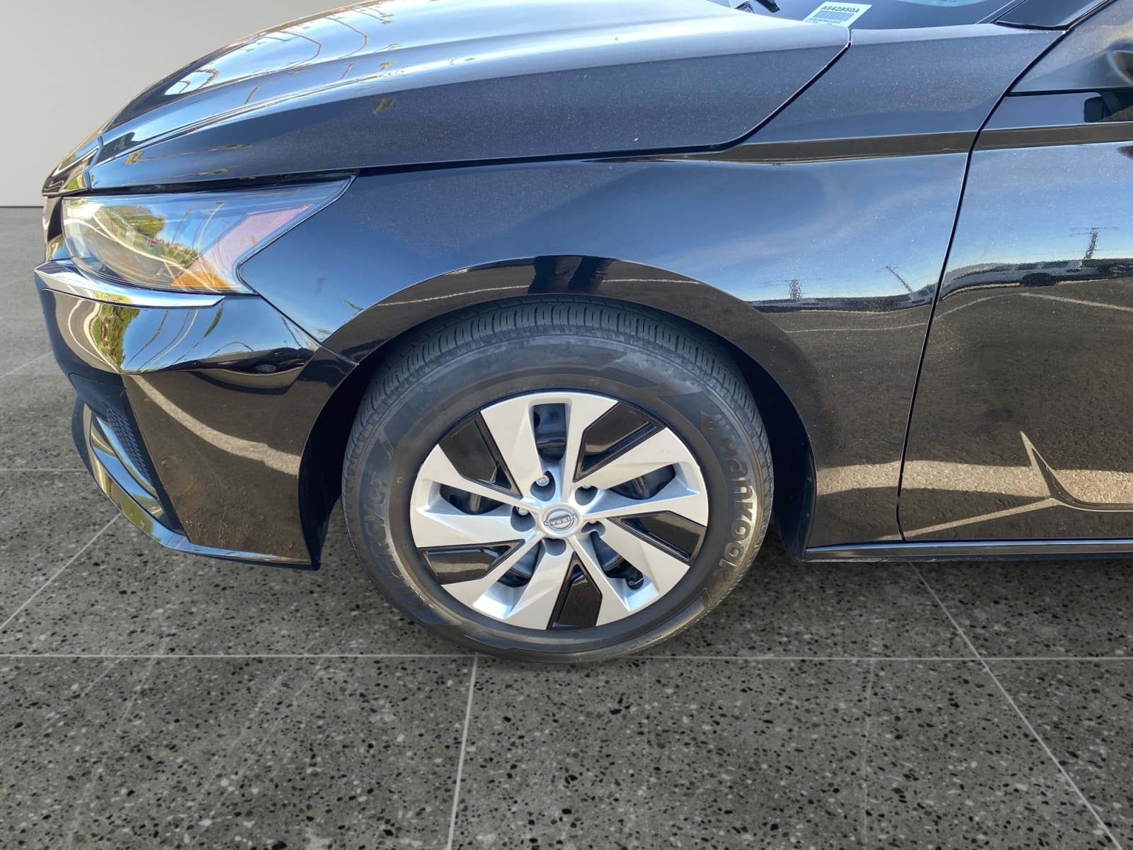 2025 Nissan Altima S - Photo 14