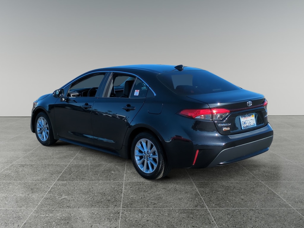 Used 2020 Toyota Corolla XLE Sedan