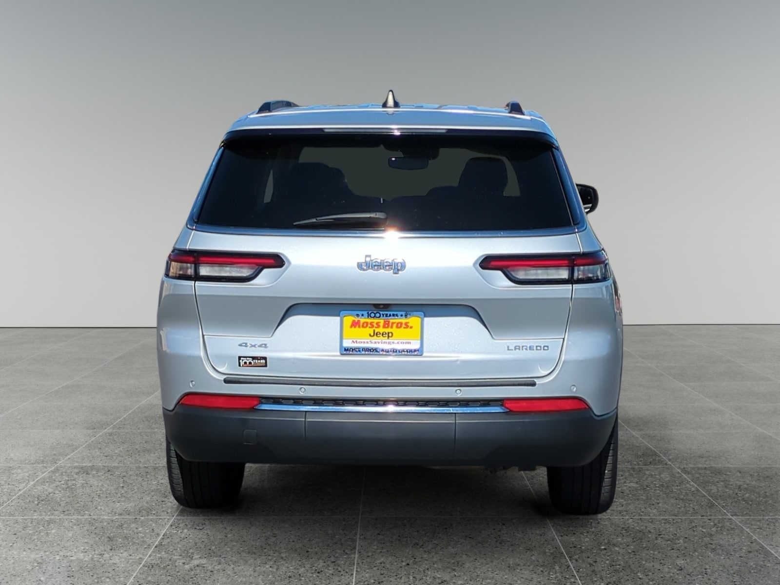 2023 Jeep Grand Cherokee L Laredo photo 4