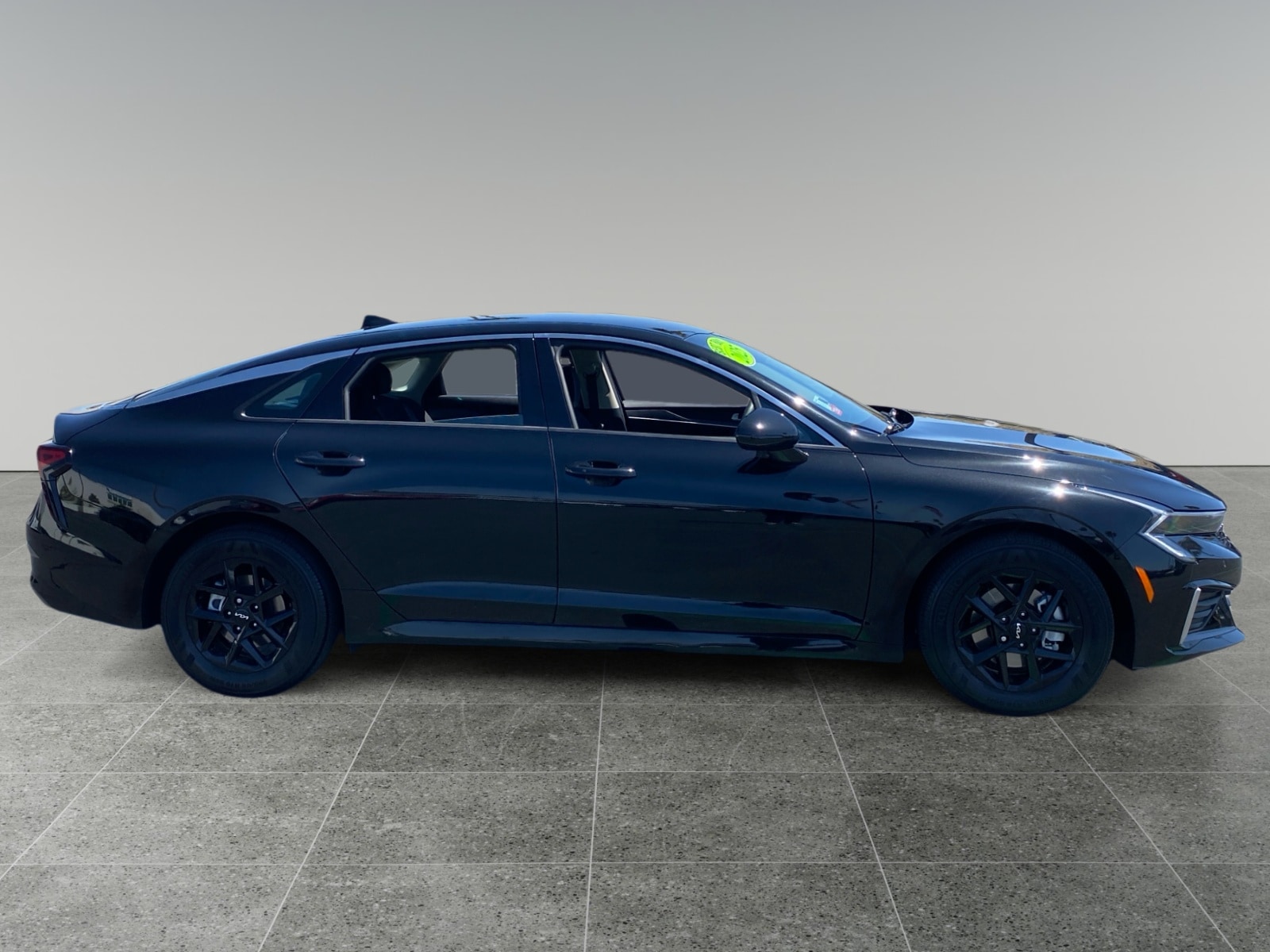 2025 Kia K5 LXS - Photo 6