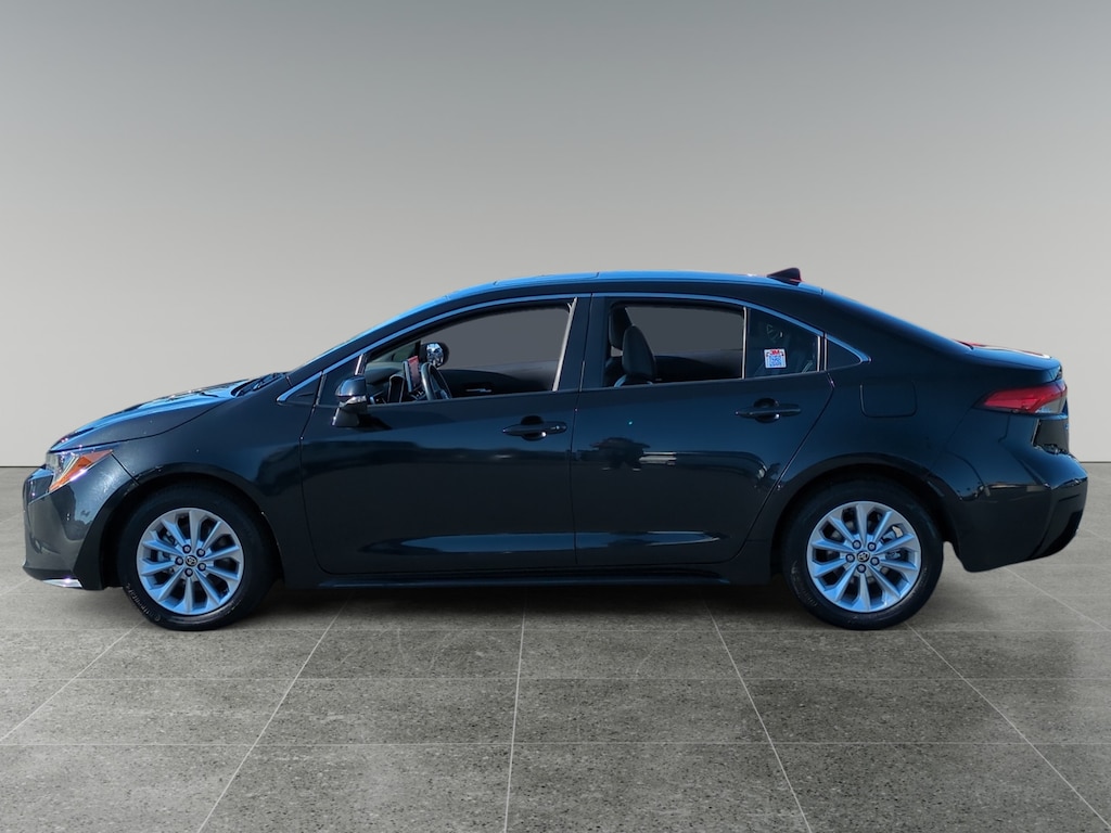 Used 2020 Toyota Corolla XLE Sedan