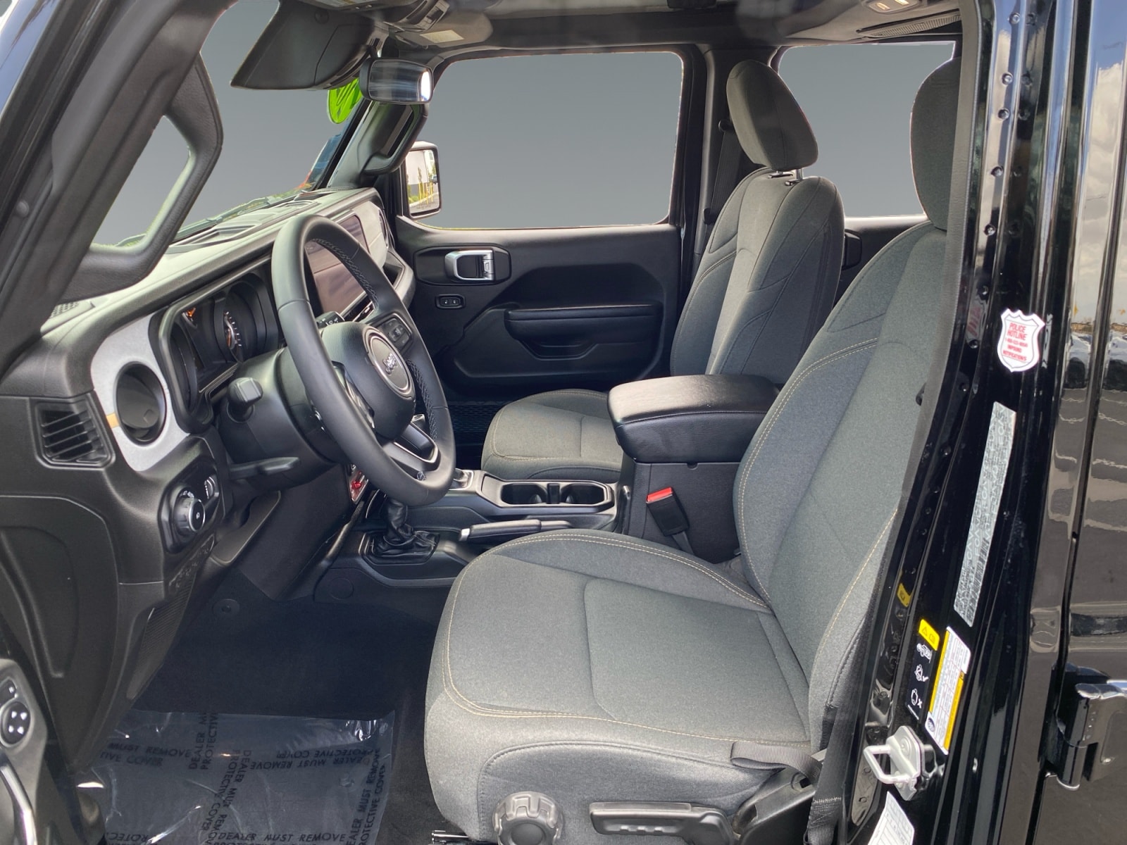2025 Jeep Wrangler 4-Door Willys - Photo 9