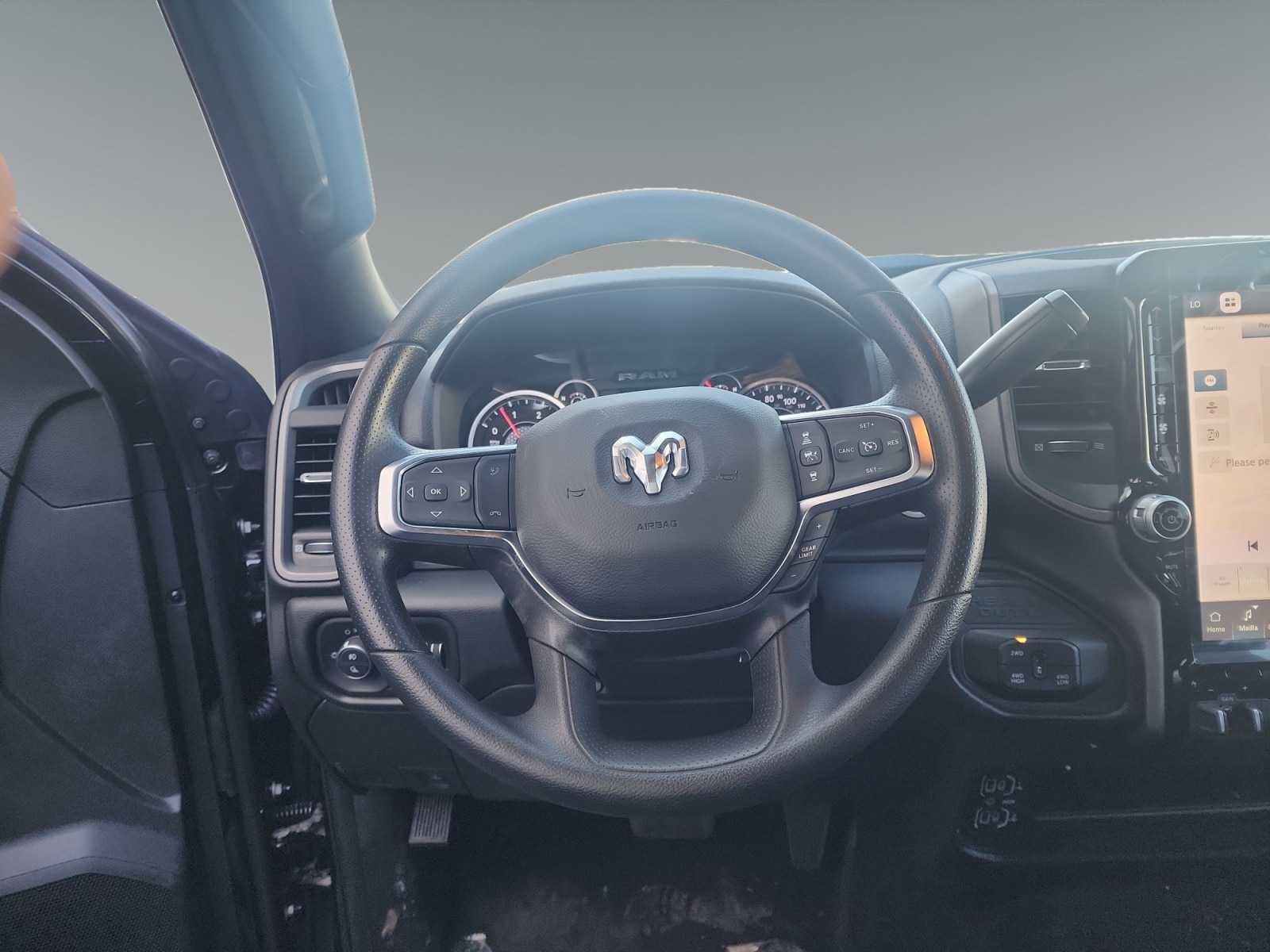 2025 RAM 2500 Tradesman - Photo 12