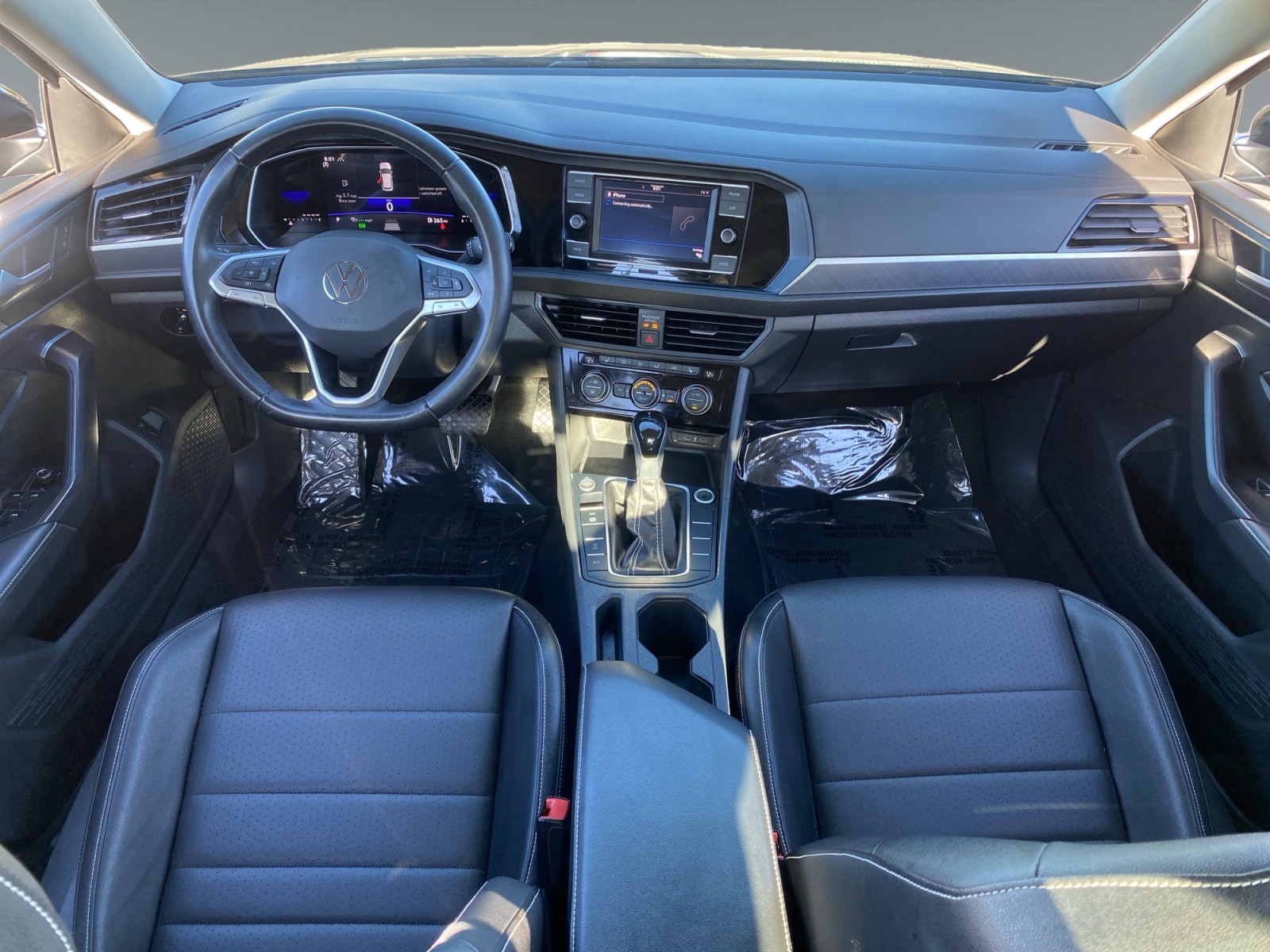 2024 Volkswagen Jetta SE - Photo 10