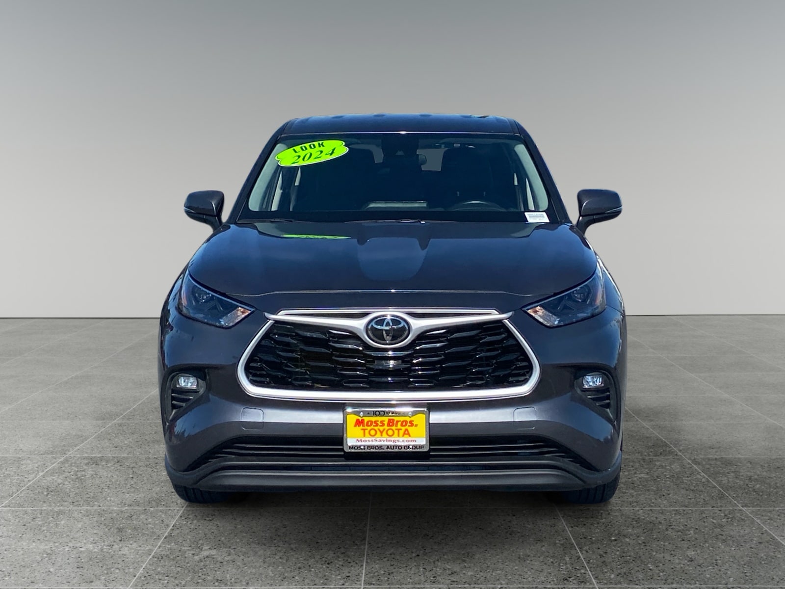 2024 Toyota Highlander LE - Photo 8
