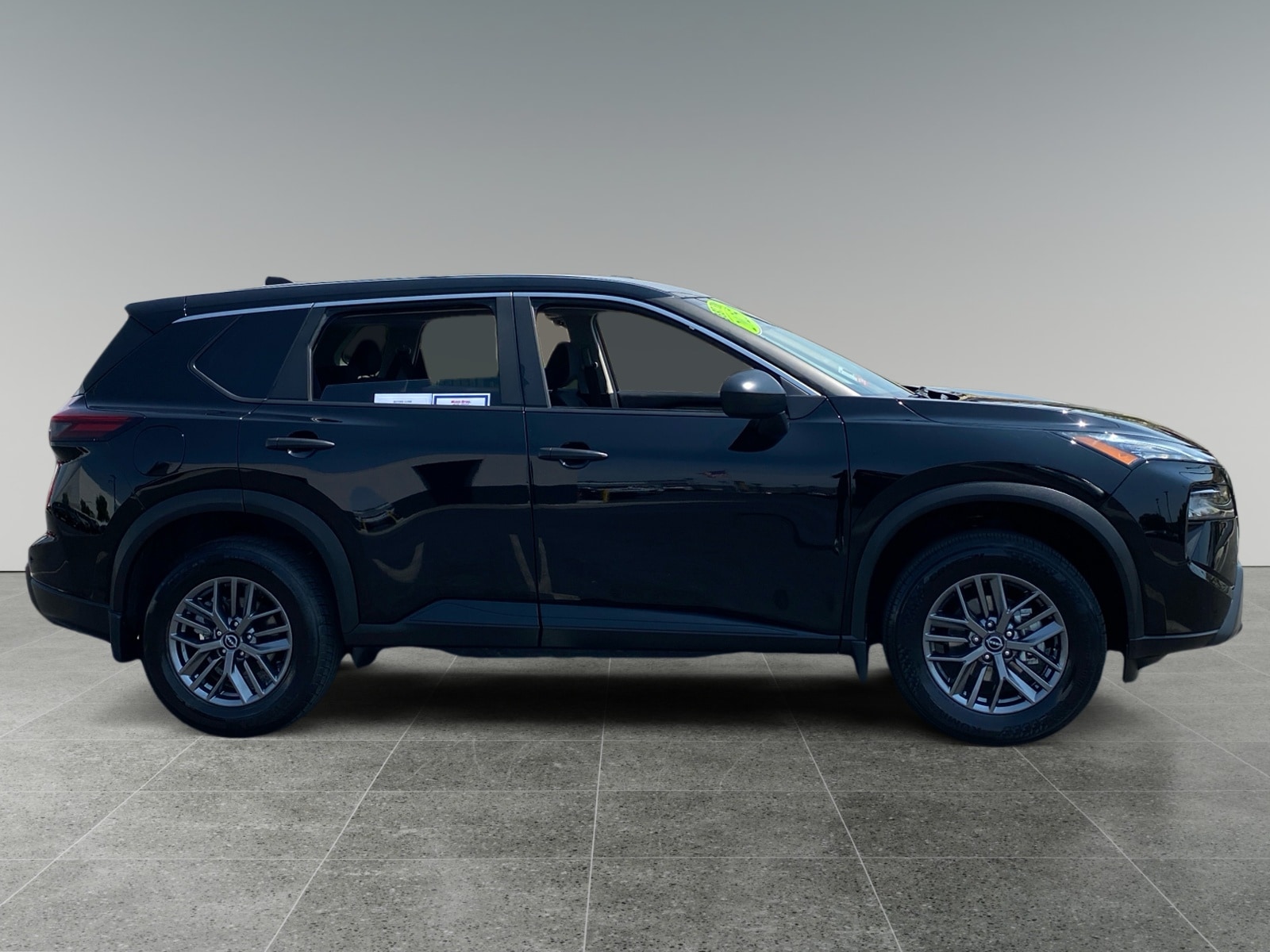 2025 Nissan Rogue S - Photo 6
