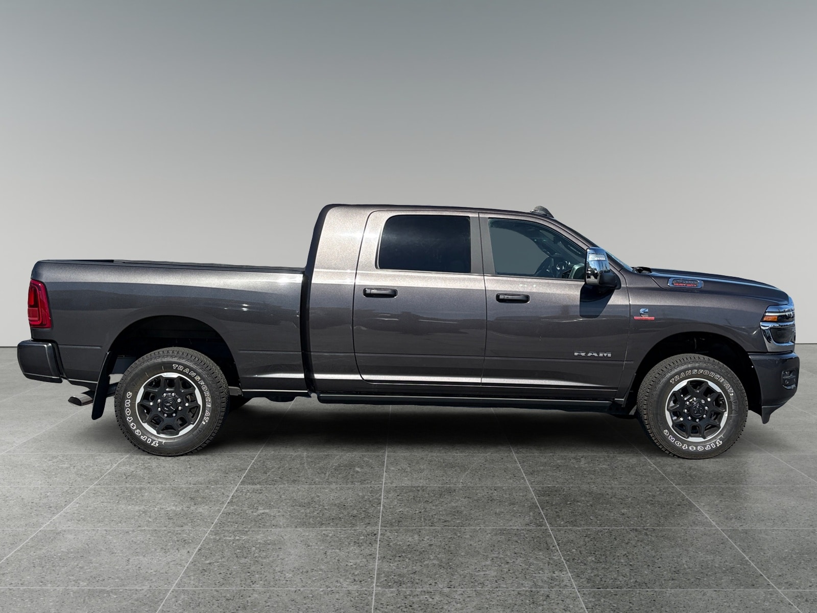 2025 RAM 2500 Laramie - Photo 6