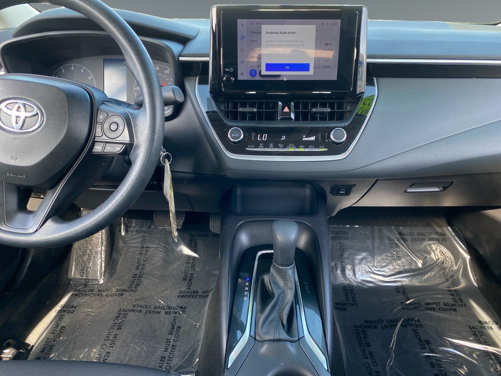 2025 Toyota Corolla LE - Photo 11