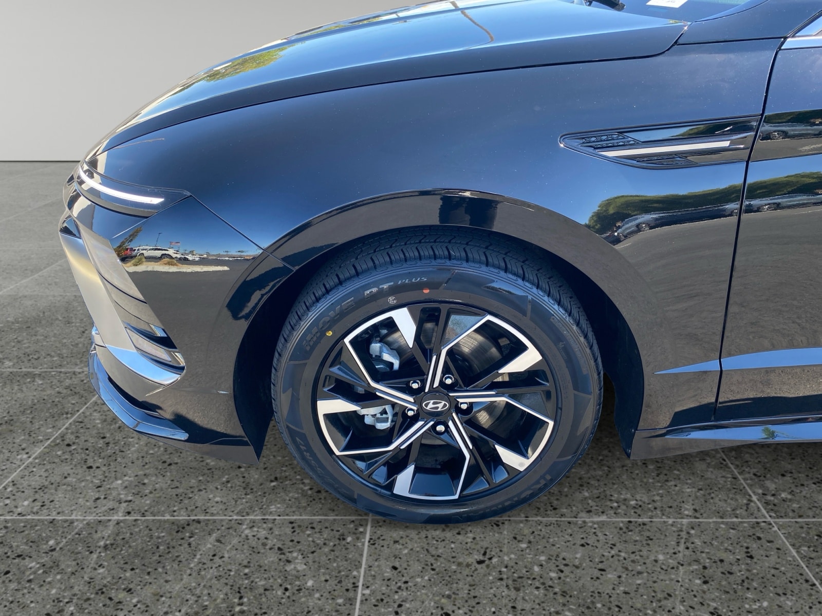 2025 Hyundai Sonata SEL - Photo 14