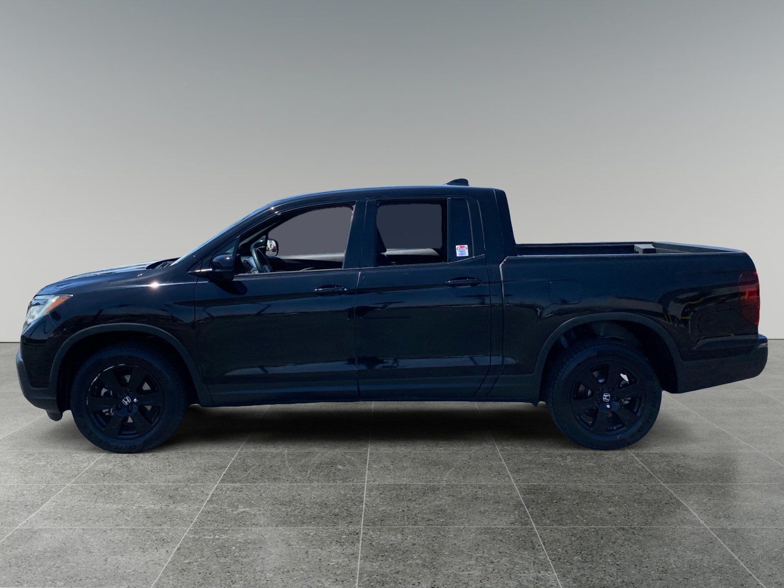 2020 Honda Ridgeline Black Edition - Photo 2