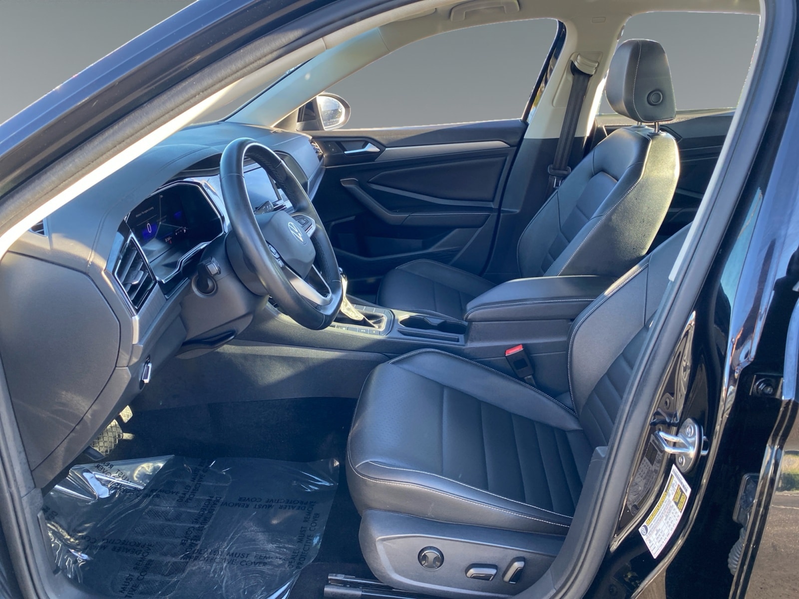 2024 Volkswagen Jetta SE - Photo 9