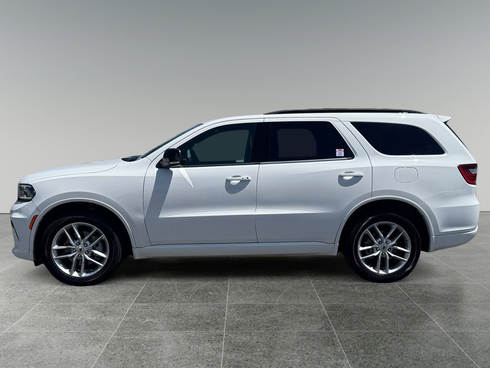 2023 Dodge Durango GT Plus photo 2