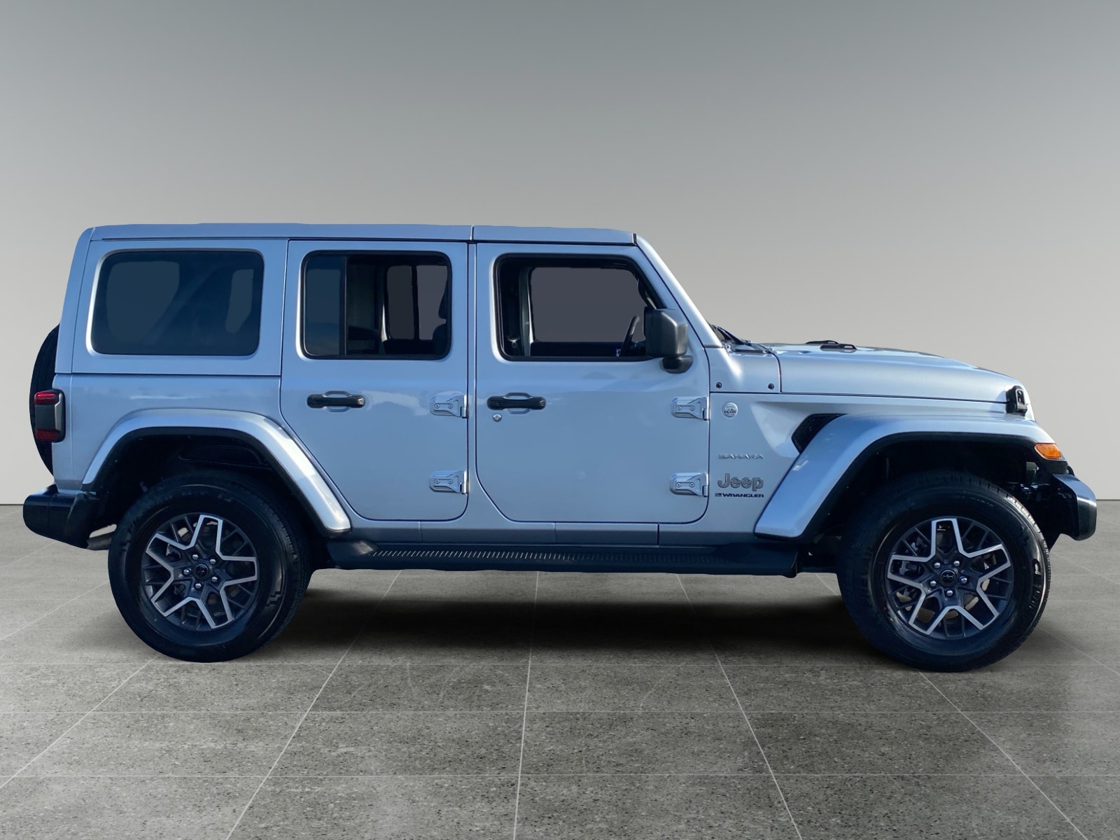 2024 Jeep Wrangler Sahara photo 6