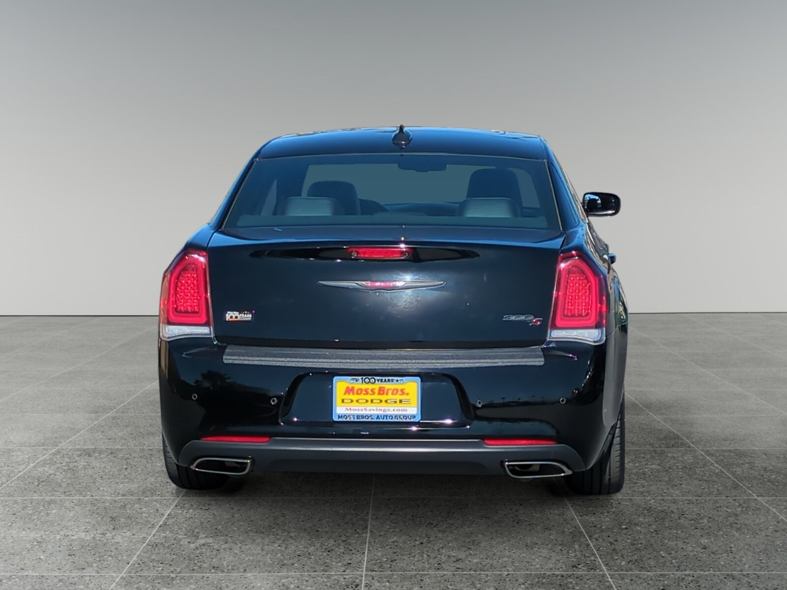 2022 Chrysler 300 S photo 4