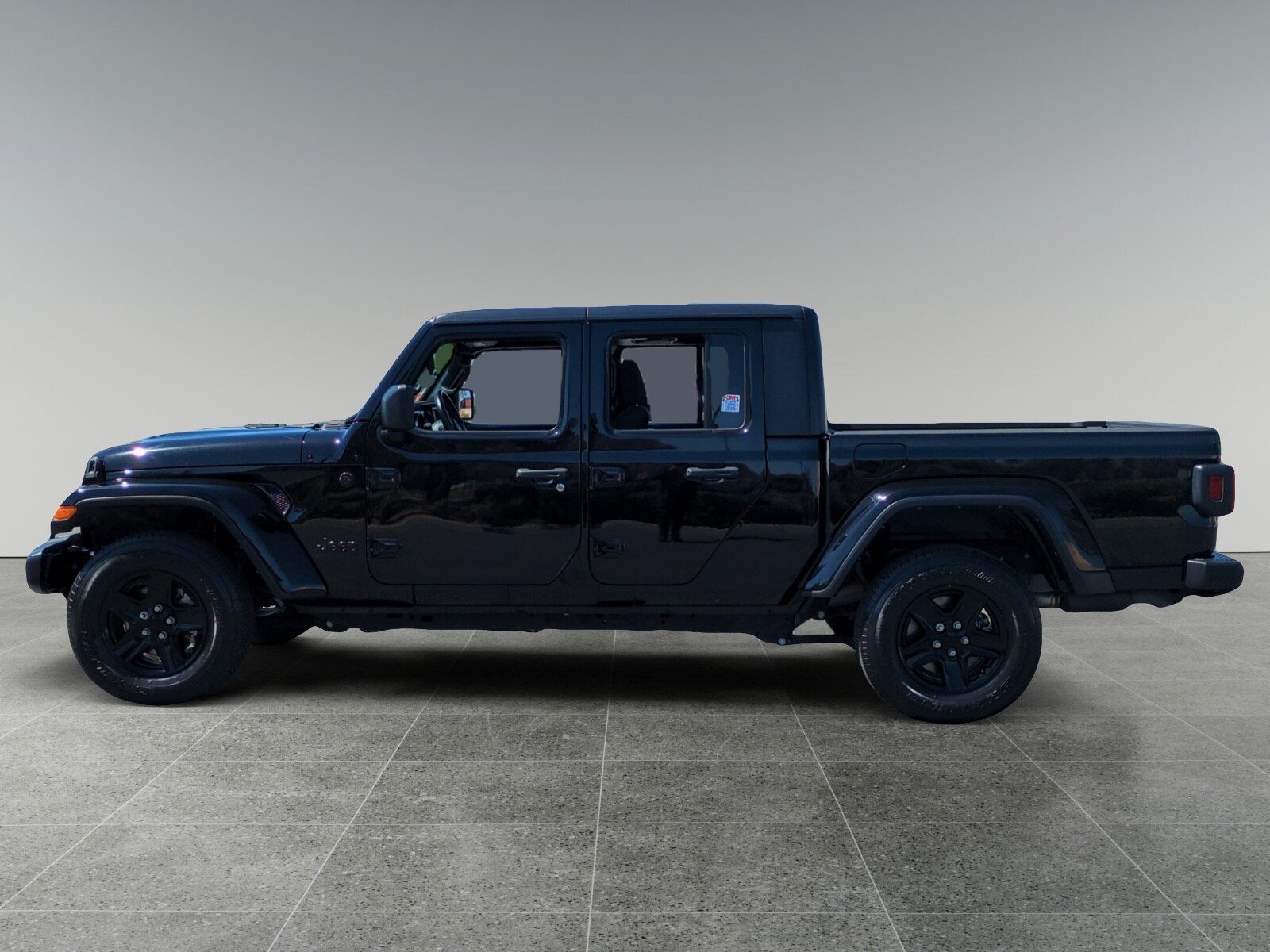 2021 Jeep Gladiator Sport photo 2